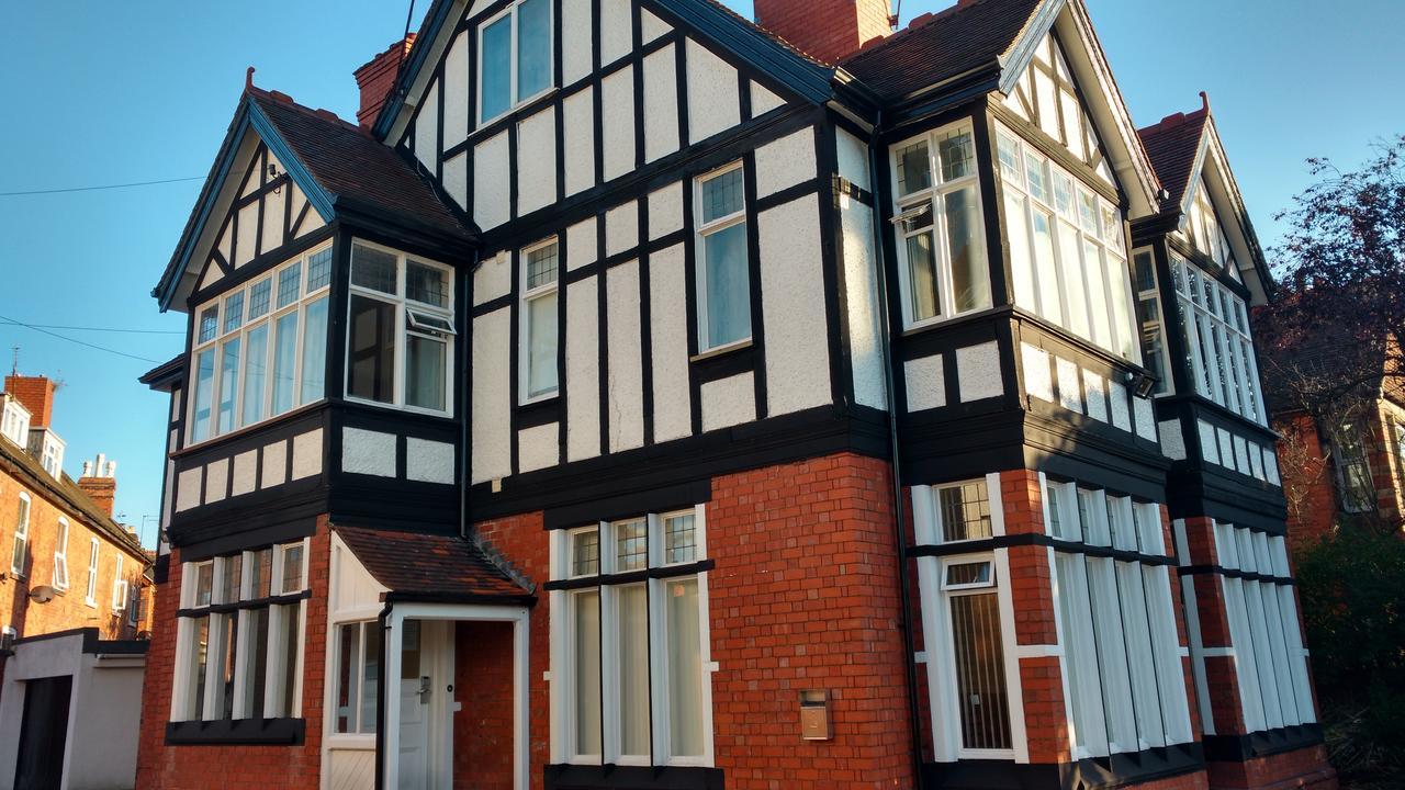Queen Victoria Hotel Wolverhampton Ngoại thất bức ảnh
