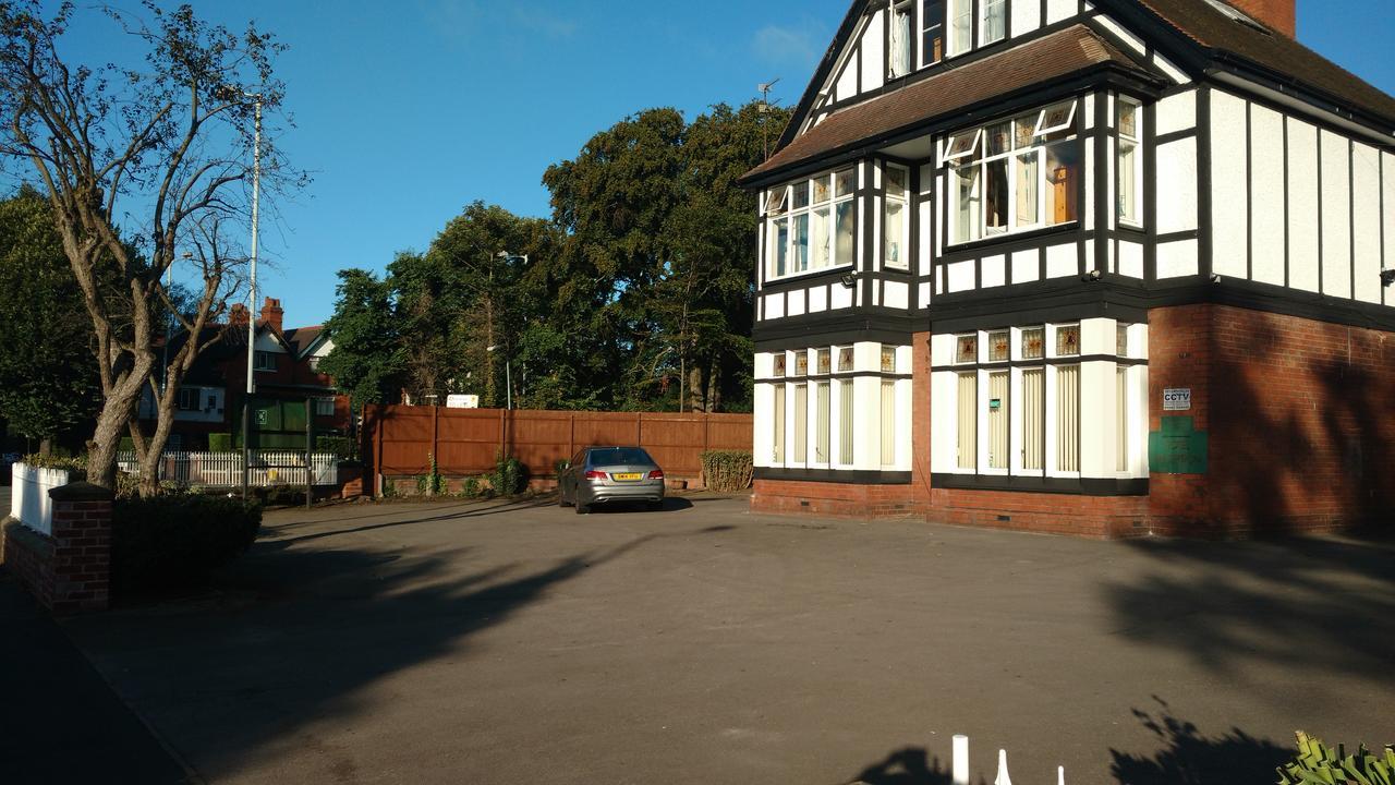 Queen Victoria Hotel Wolverhampton Ngoại thất bức ảnh