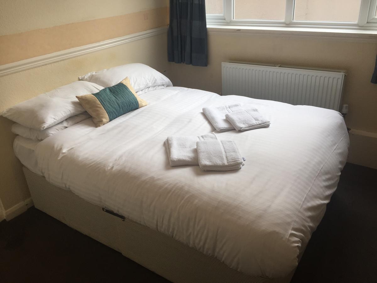 Queen Victoria Hotel Wolverhampton Ngoại thất bức ảnh