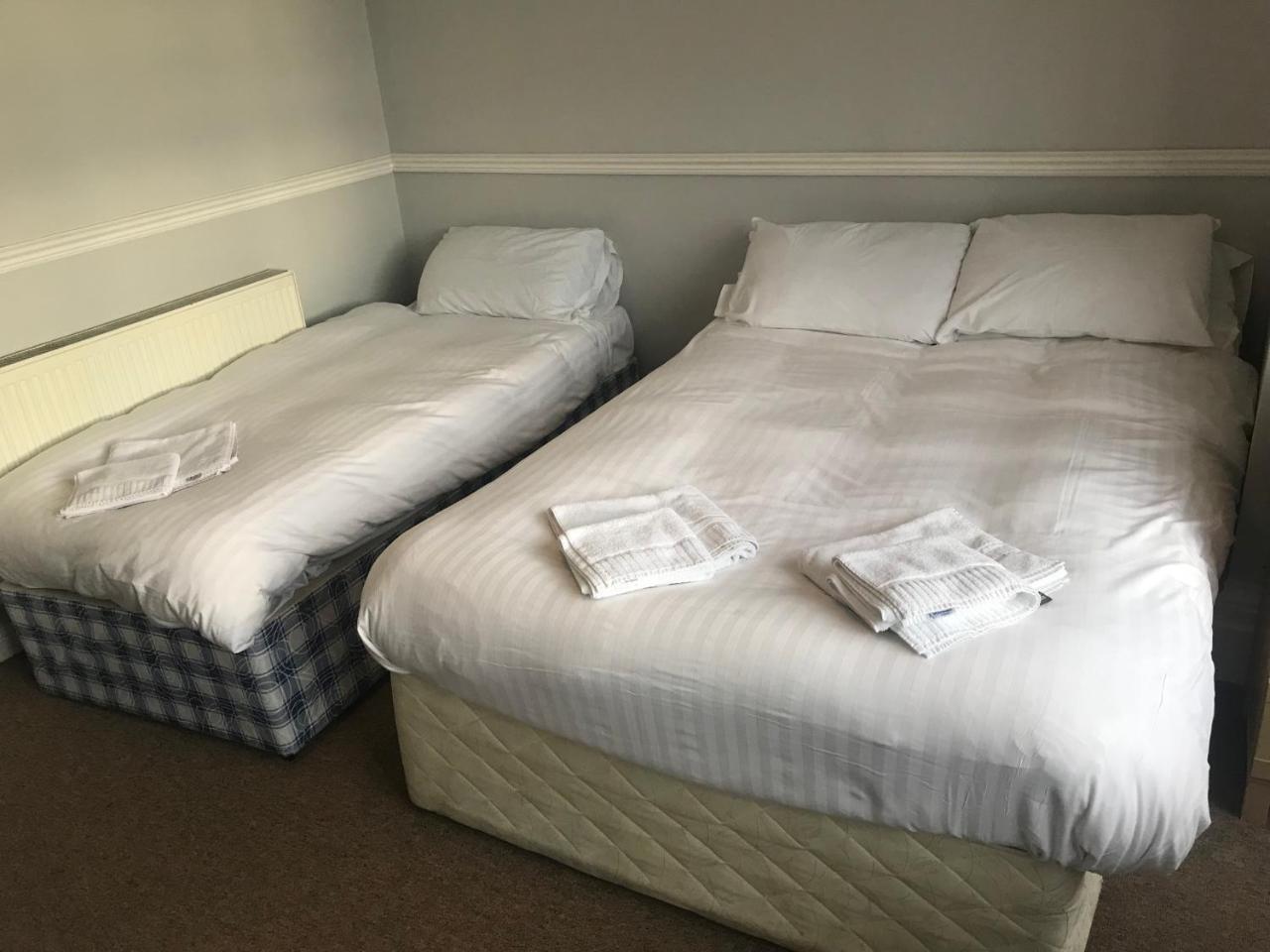 Queen Victoria Hotel Wolverhampton Ngoại thất bức ảnh