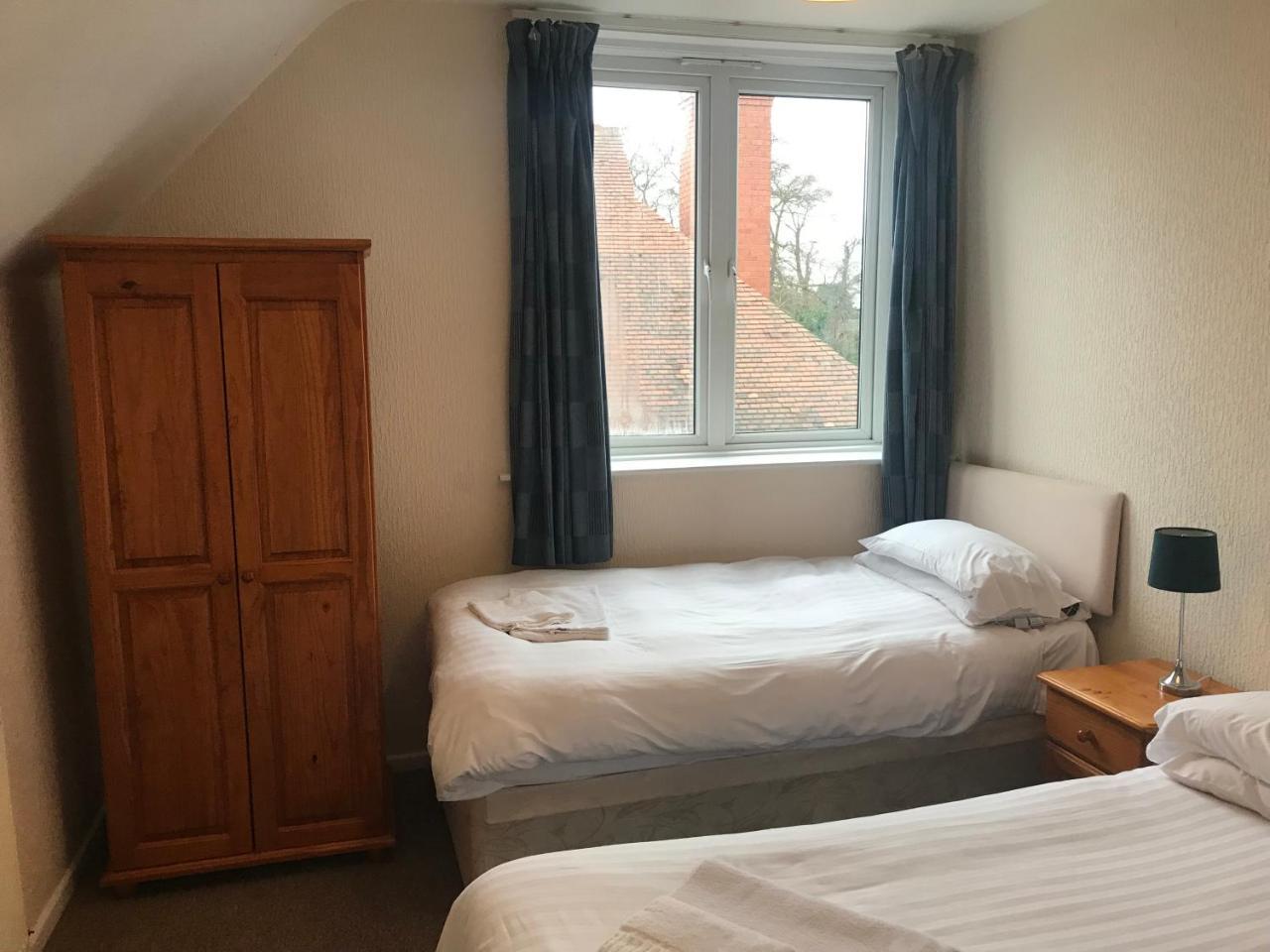 Queen Victoria Hotel Wolverhampton Ngoại thất bức ảnh